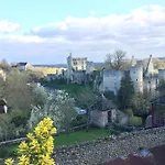 Chez Fred Avec Vue Sur Le Chateau Homestay