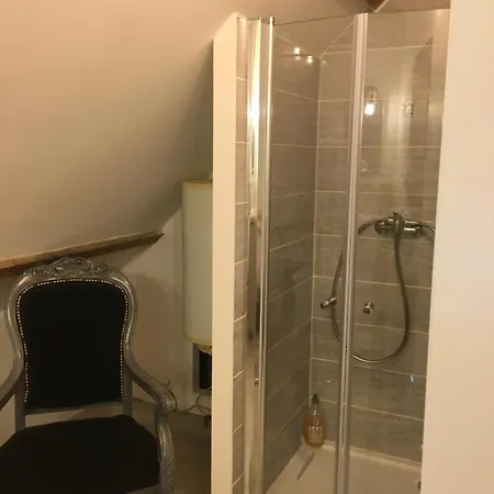 Chez Fred Avec Vue Sur Le Château